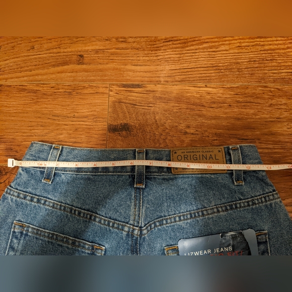 Vintage Lizwear Classic High Rise Mom Jeans - Picture 3 of 6